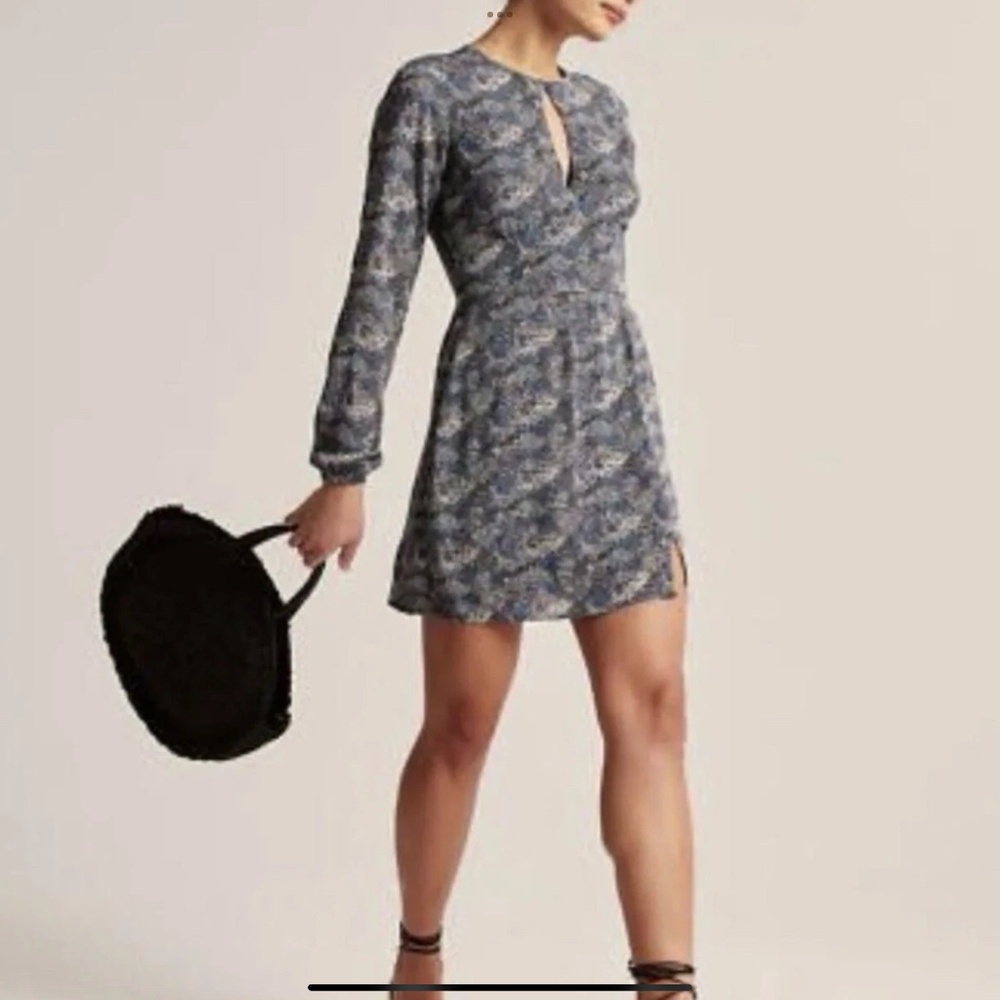Abercrombie and fitch high neck long sleeve dress size small new with tags